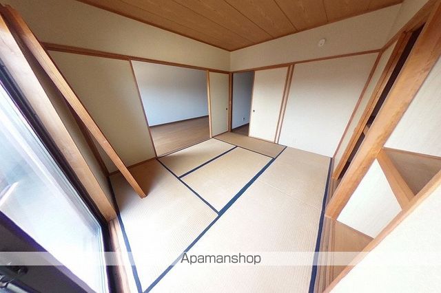 ファミーユ小金 A棟の内装写真