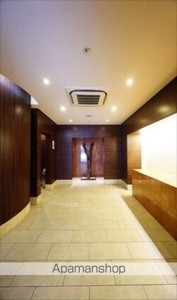 パークアクシス金山ＷＥＳＴ[3LDK/64.32m2]のロビー2