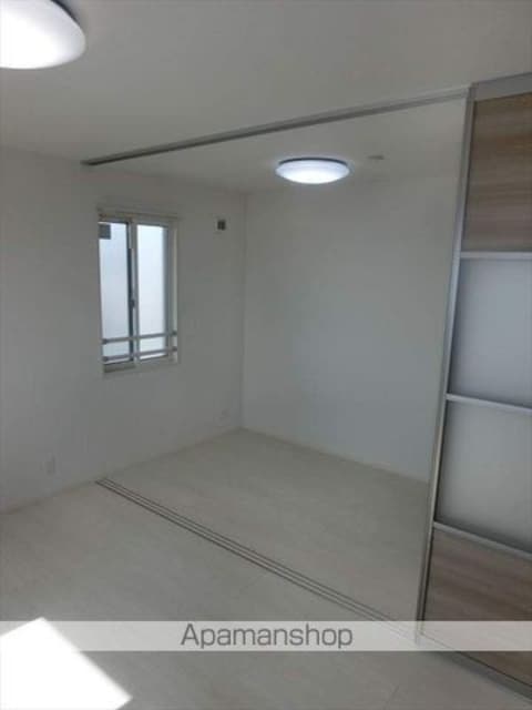 和歌山県和歌山市新在家[1LDK/34.74m2]のリビング・居間