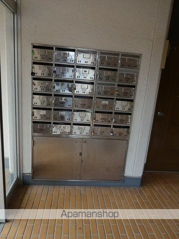 マンション島原の玄関写真