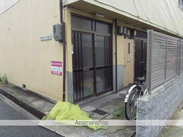 イオボヌール枚方の玄関写真