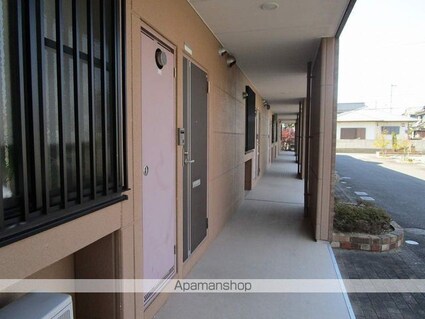 レジデンス城西Ⅱ[2LDK/54m2]のエントランス2