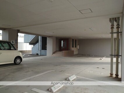宮崎県宮崎市一の宮町[1K/28.66m2]の駐車場