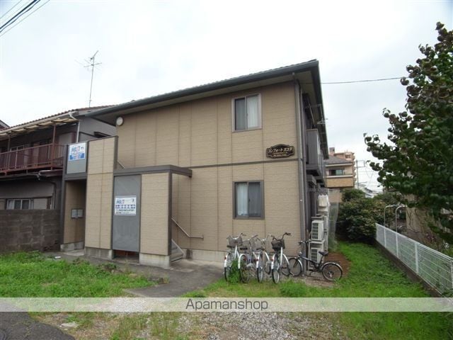 コンフォートヨコタの玄関写真