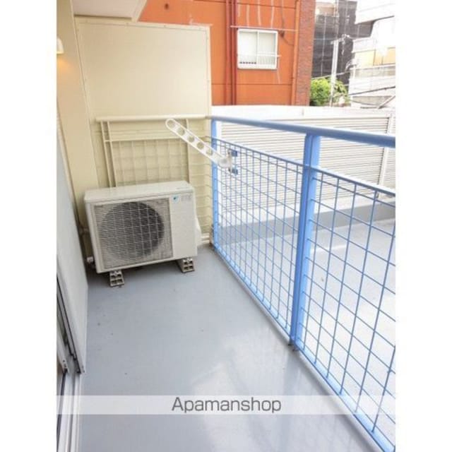 東急ドエル・キルト三軒茶屋[1R/25m2]のバルコニー