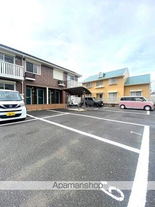 和歌山県和歌山市栗栖[2LDK/63.35m2]の駐車場