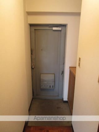 関口ビル[1DK/39.5m2]の玄関