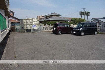塩入川コーポ[2LDK/45.3m2]の駐車場