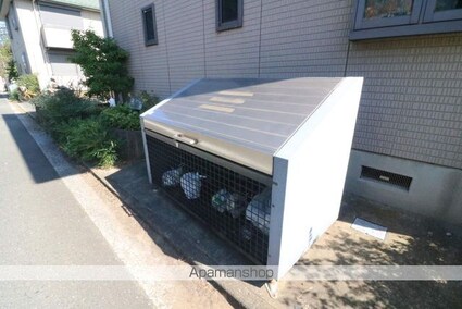 東京都武蔵野市八幡町１丁目[3LDK/75.8m2]の共用部