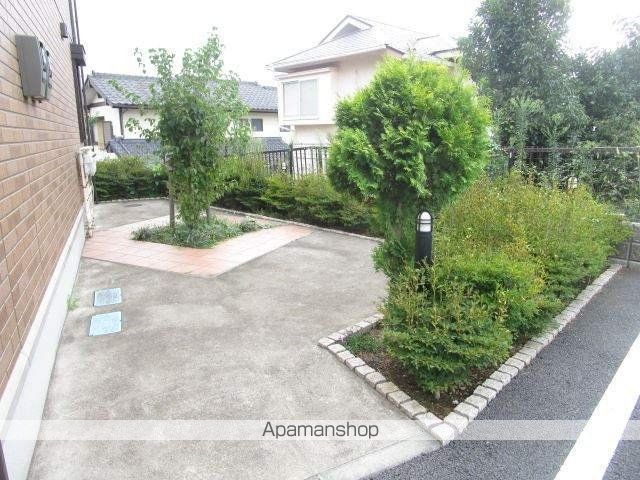 シェーングラース Cの玄関写真
