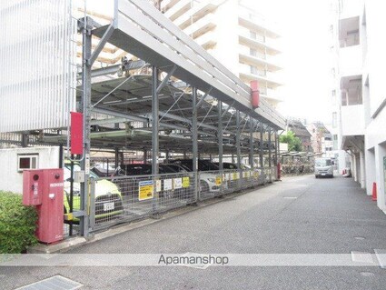 ＰＲＩＭＥ　ＵＲＢＡＮ　東中野　ＣＯＵＲＴ[1LDK/44.31m2]の駐車場3