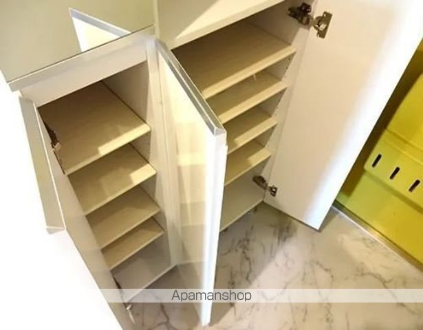 サンロイヤルハイツの内装写真