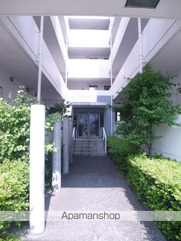 シャインコート岡南町の外観写真