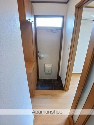 エストロジュマン[2DK/46.38m2]の玄関