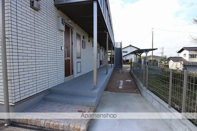 メゾンシュクレの玄関写真