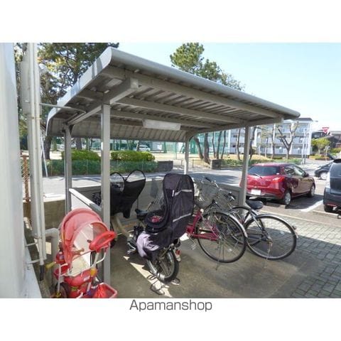 パープルシャトーA棟の内装写真