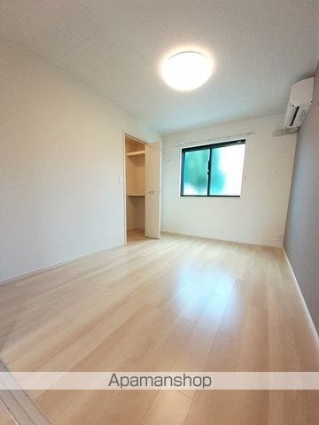 プラティーク挾間 弐番館の内装写真