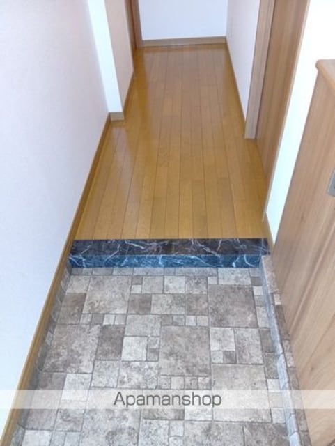 和歌山県和歌山市葵町[2LDK/48m2]の玄関