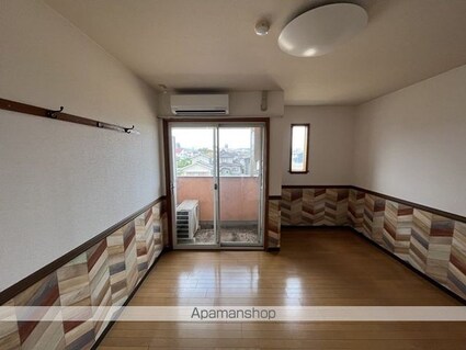 ＬＡ新徳田　Ａ[1R/22.65m2]のリビング・居間