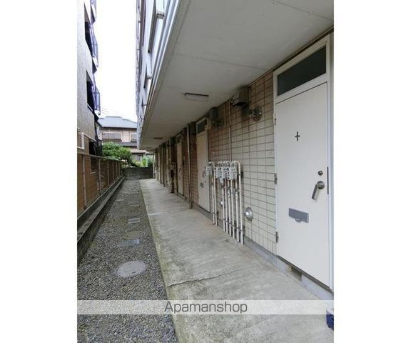 エステート103の玄関写真