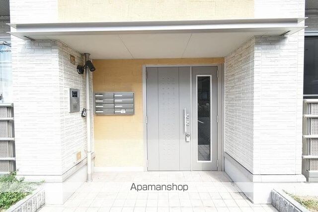 香川県高松市林町[1R/34.68m2]のエントランス