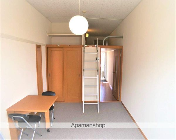 レオパレスのあの内装写真