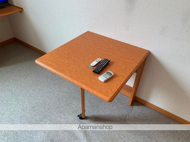 レオパレス西長洲の内装写真