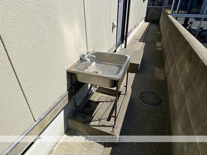 新田塚２丁目貸家[4LDK/239.14m2]の共用部