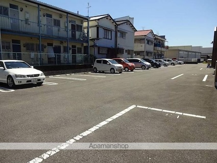 グランディール・城山[1K/30.96m2]の駐車場