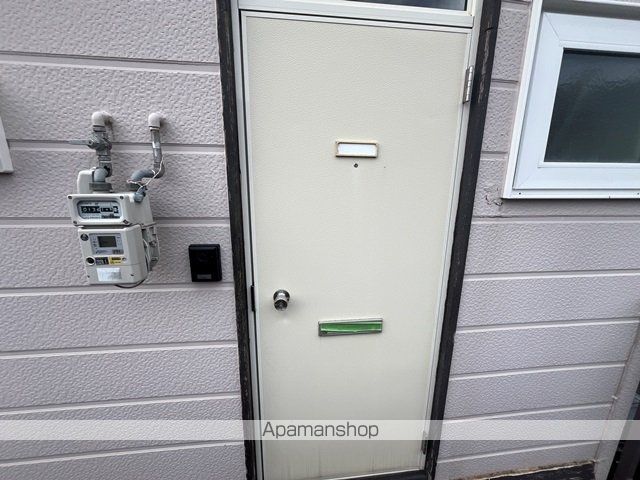 コーポ室本の玄関写真