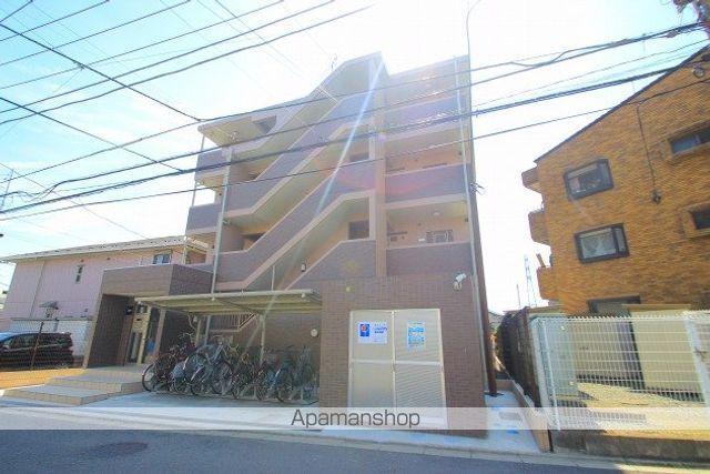 アヴァンスの外観写真