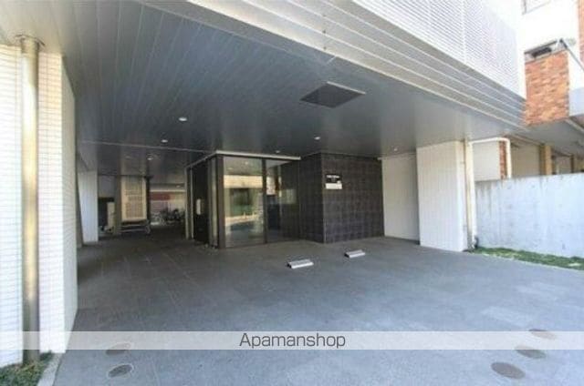 LA.XEBEC東十条の玄関写真