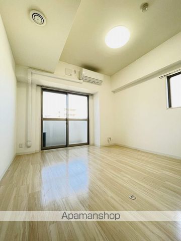 プティフルールの内装写真