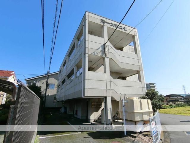 ストーンパレスIIの外観写真