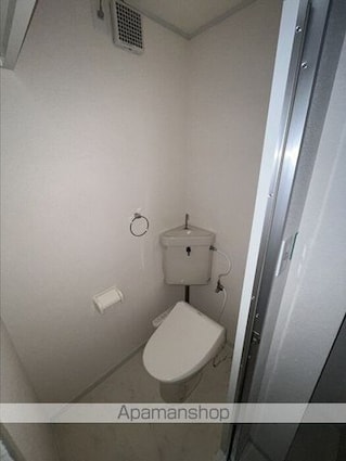 ファミール三好　Ｂ棟[3DK/52.32m2]のトイレ