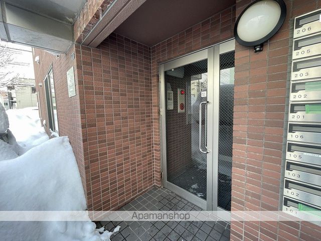 ステージノア北円山の玄関写真