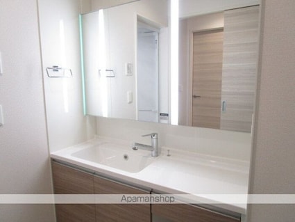 ＤーＲａｆｆｉｎｅ[2LDK/55.03m2]の洗面所