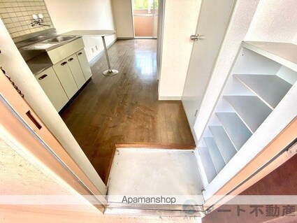大栄和泉マンション[1R/23.4m2]の玄関