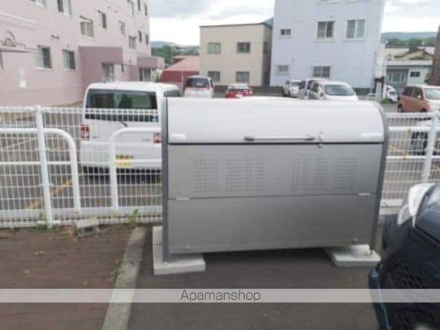 レオパレス南小樽の玄関写真