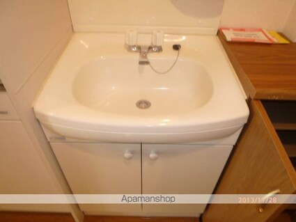 滋賀県守山市伊勢町[1K/27m2]の洗面所