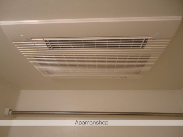 グリルス Iの内装写真