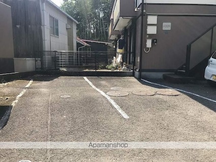 ハイツぶどうの木Ⅱ[2DK/40.92m2]の駐車場