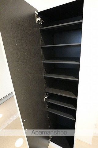 GRANDTIC 東雲本町IIの内装写真