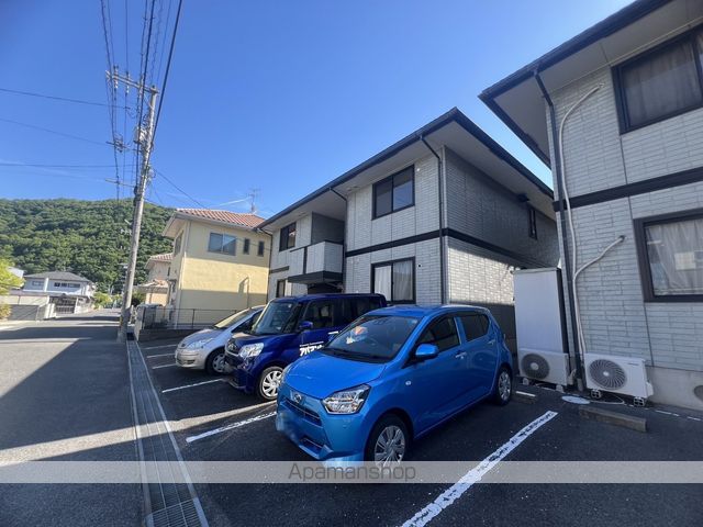 シャルマン III棟の外観写真