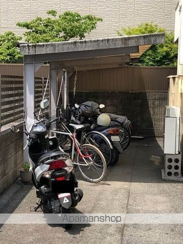 スバルハイツの玄関写真