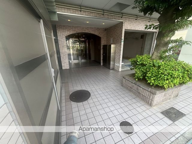 ビオス京橋の玄関写真