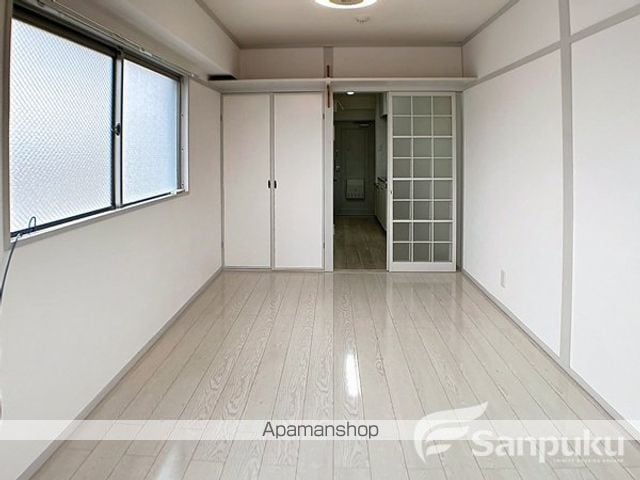 ハイエスト立花の内装写真