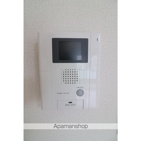 LA TELLE IIの内装写真