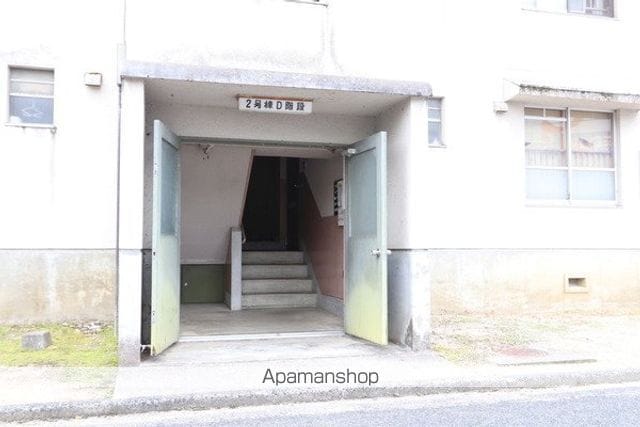 ビレッジハウス新見2号棟の外観写真