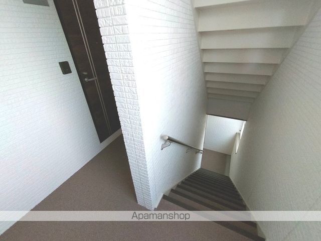 クリエオーレ菱江IIIの内装写真
